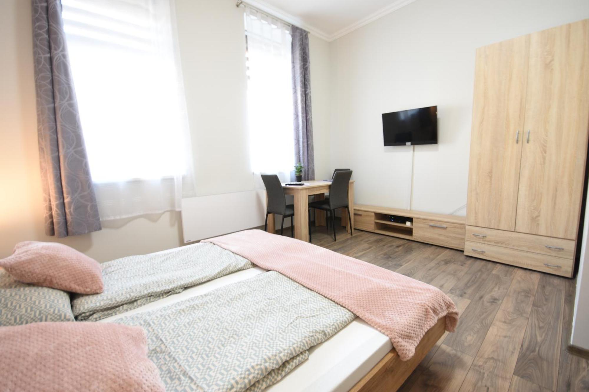 Kolibri Apartman - Makó Exterior foto